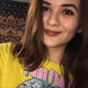 Meet your Posher, Josie